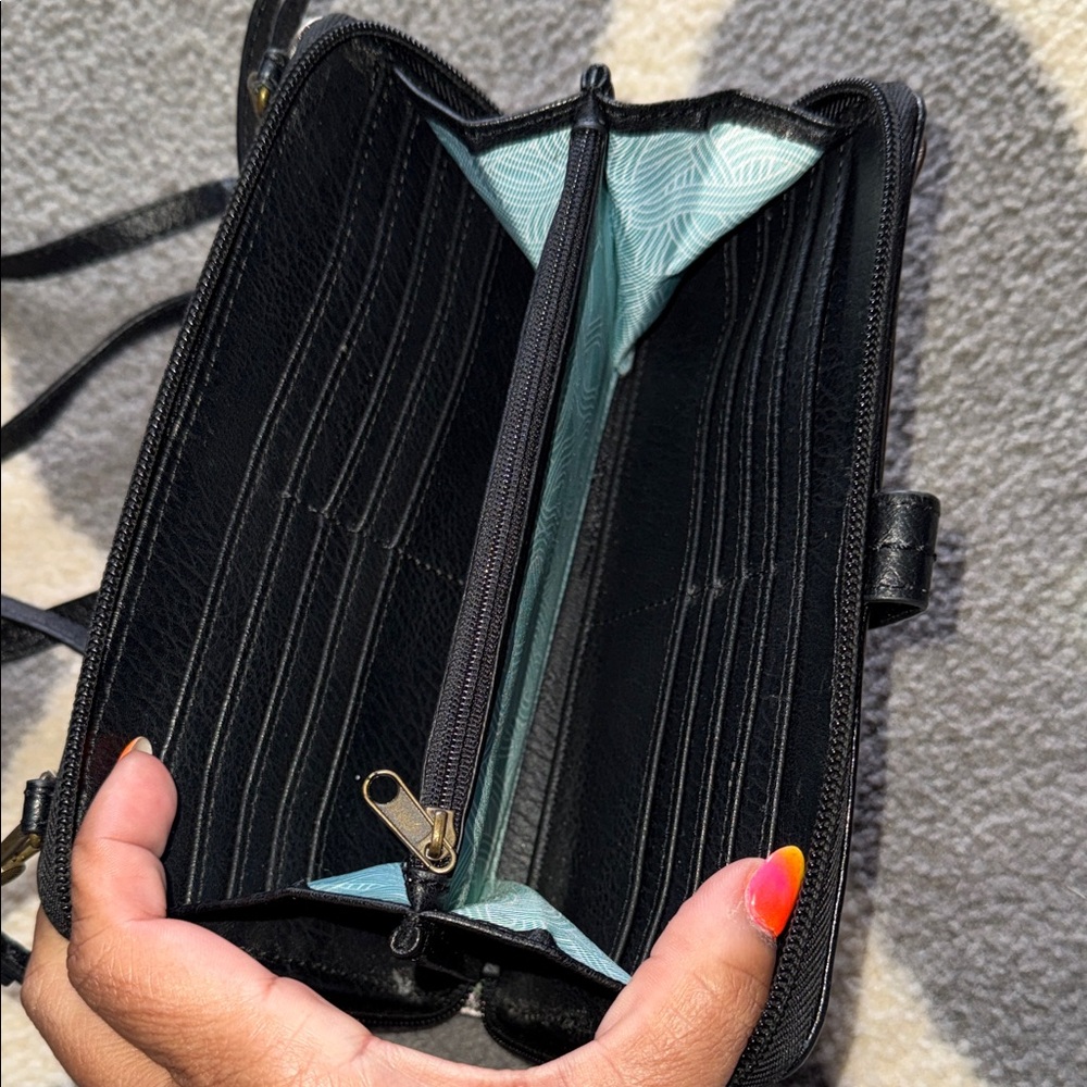 The Sak Crossbody wallet - Picture 2 of 7
